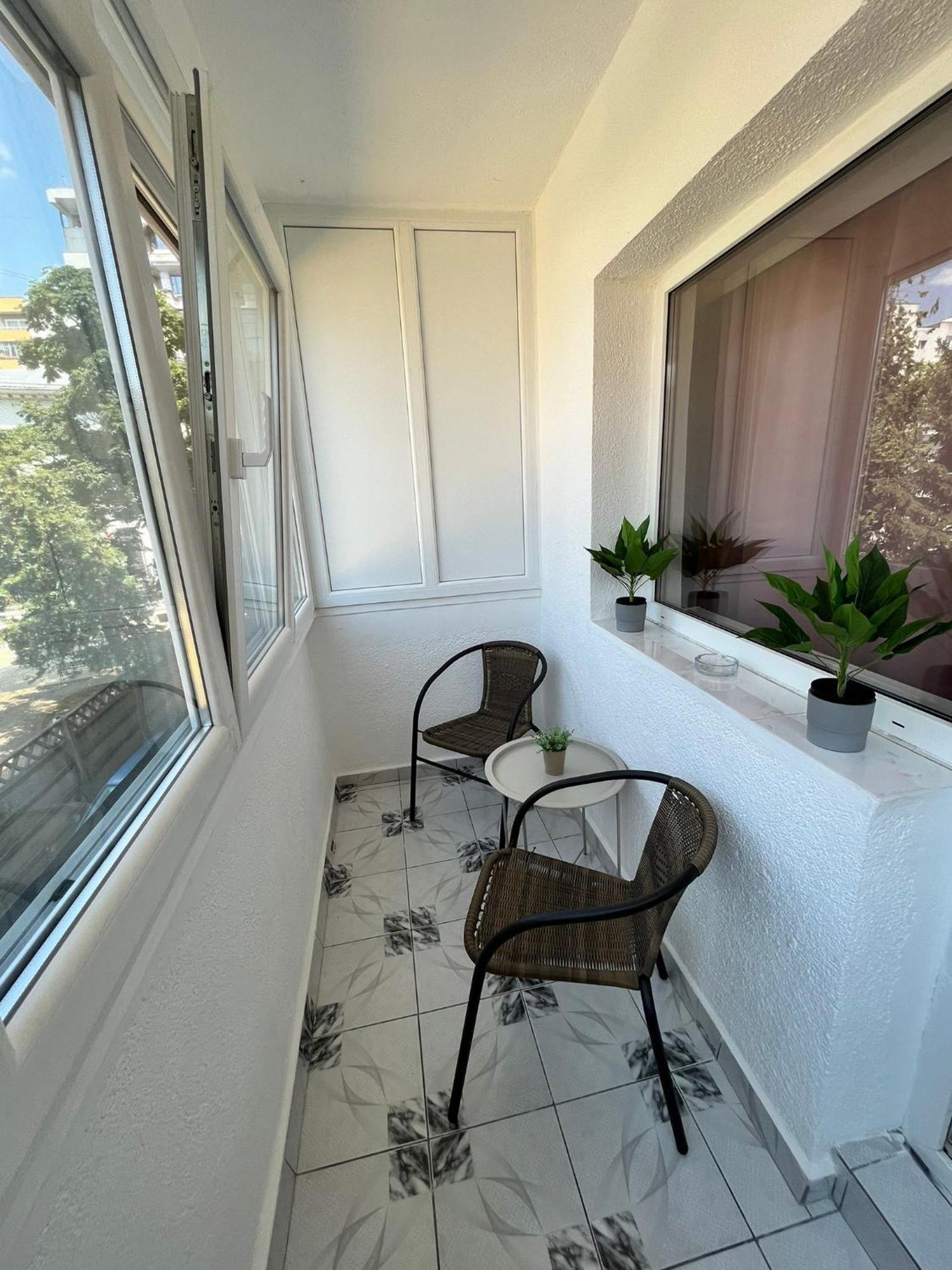 Picadilly Apartment Ploiesti Exterior photo